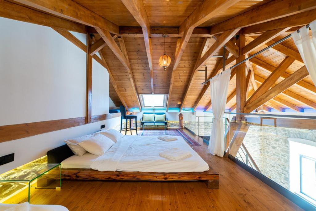 Pomegranate Suites Кавала Экстерьер фото
